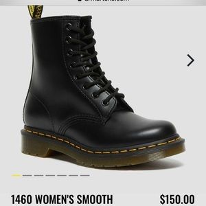 Dr Martens 1460 Smooth Leather Laceup Women’s Combat Boots 7 Air Wair
